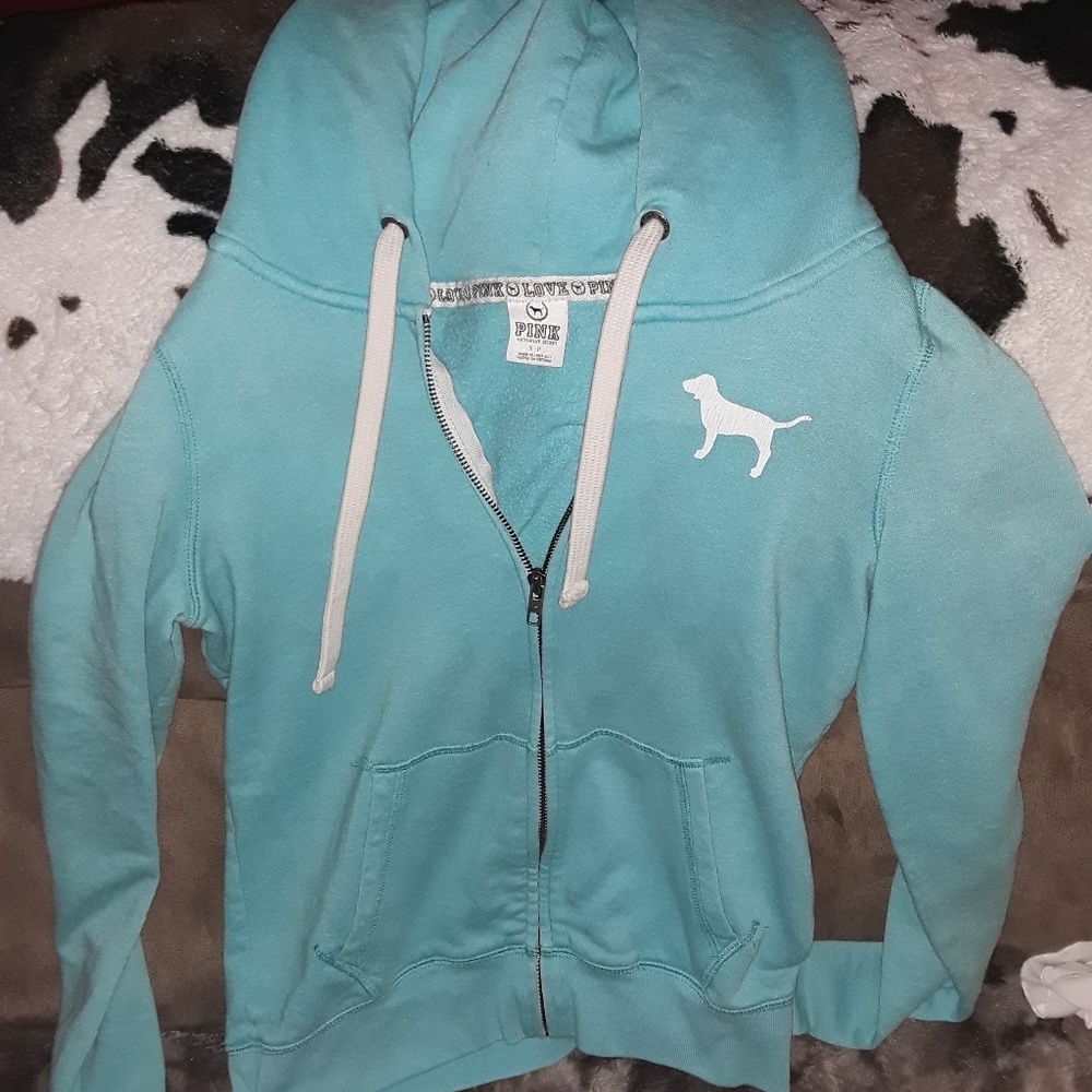 Comfortable zip up jacket